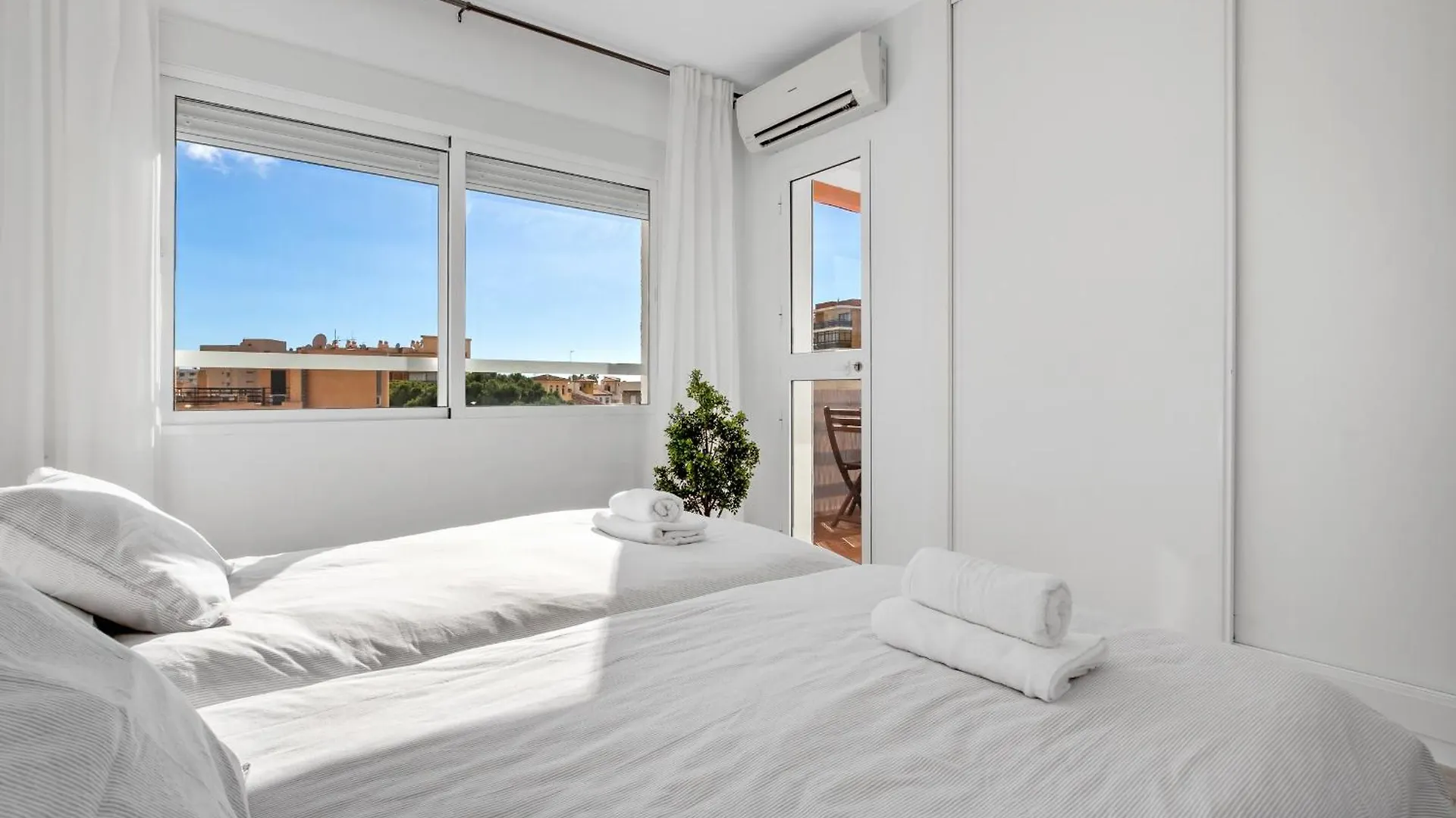 Sol Montemar 57 By Ivi Real Estate Lägenhet Torremolinos